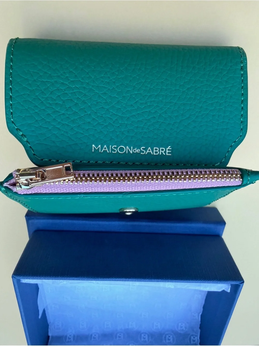 MAISON de SABRÉ Emerald Green Leather Trifold Card Wallet
